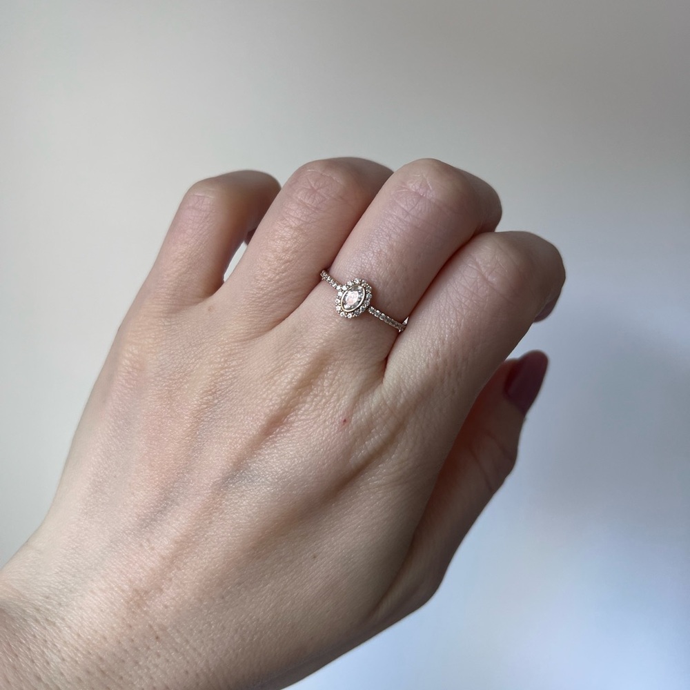 NWT 14K Gold Halo Oval Diamond Engagement Ring - Picture 8 of 8